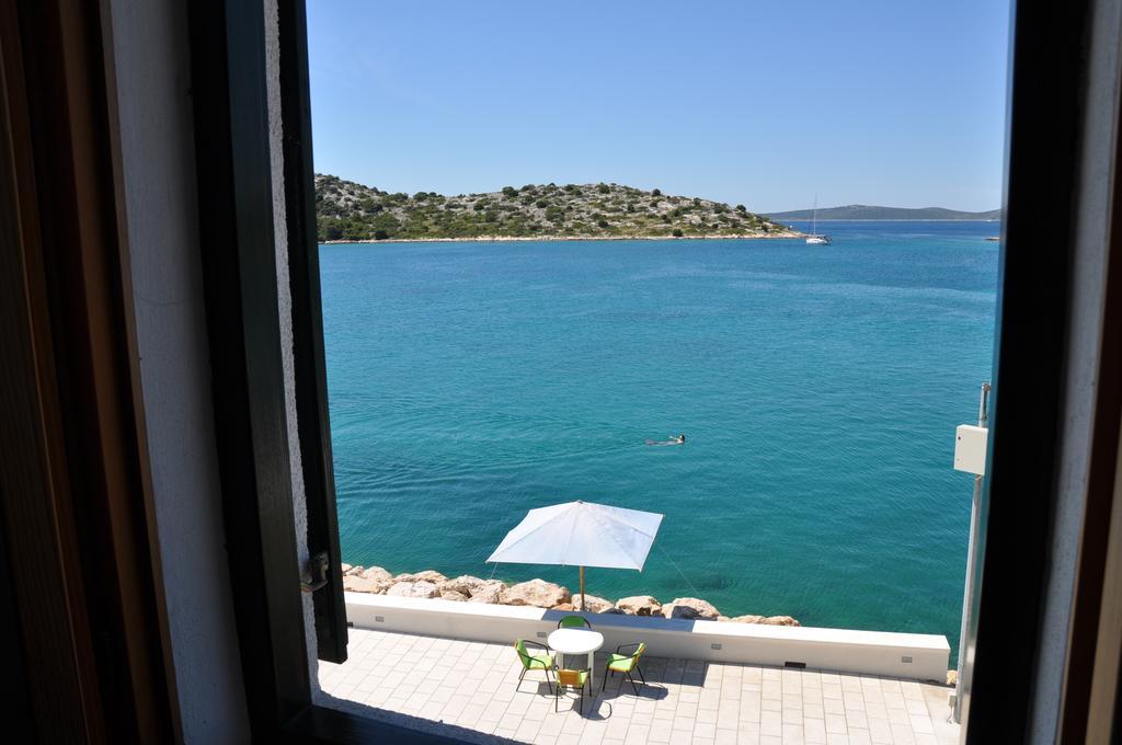 Apartment Ruzica ตรีบูนย์ ห้อง รูปภาพ